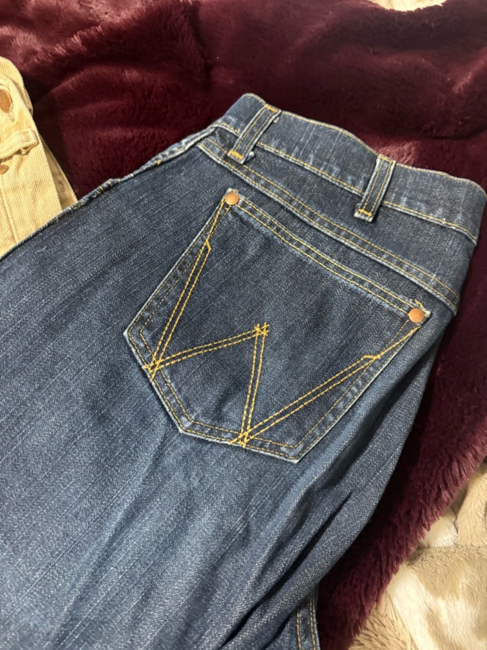 Used Wrangler Men's Dark Blue Relaxed Jeans